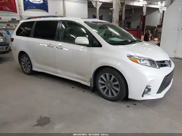 5TDDZ3DC4LS247827 2020 TOYOTA SIENNA - Image 1