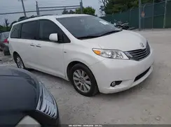 5TDDZ3DC5HS148392 2017 TOYOTA SIENNA