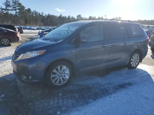 5TDDZ3DC5HS161711 2017 TOYOTA SIENNA - Image 1