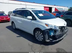 5TDDZ3DC5HS162857 2017 TOYOTA SIENNA