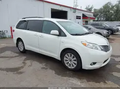 5TDDZ3DC5HS169419 2017 TOYOTA SIENNA