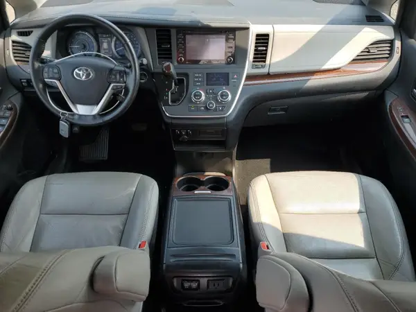 5TDDZ3DC5JS191040 2018 TOYOTA SIENNA - Image 8
