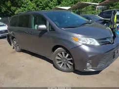 5TDDZ3DC5JS199686 2018 TOYOTA SIENNA