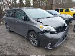 5TDDZ3DC5JS202571 2018 TOYOTA SIENNA