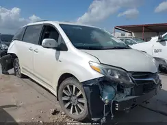 5TDDZ3DC5KS218111 2019 TOYOTA SIENNA