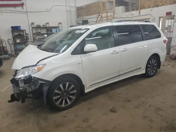 5TDDZ3DC5KS223390 2019 TOYOTA SIENNA - Image 1