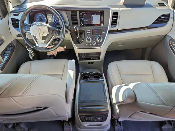 5TDDZ3DC5KS226466 2019 TOYOTA SIENNA - Image 8