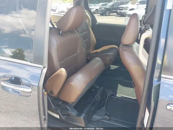 5TDDZ3DC5LS228266 2020 TOYOTA SIENNA - Image 8