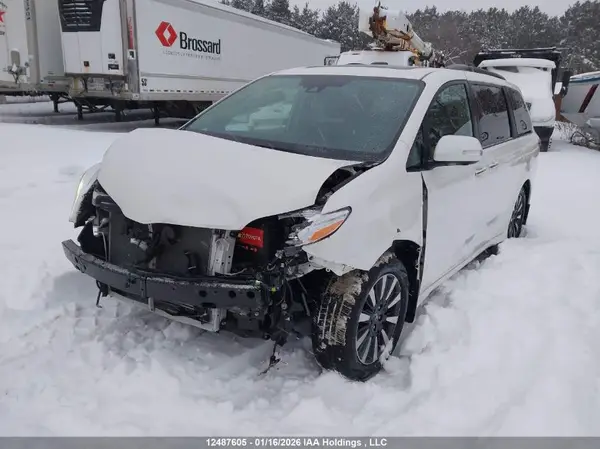 5TDDZ3DC5LS228333 2020 TOYOTA SIENNA - Image 2