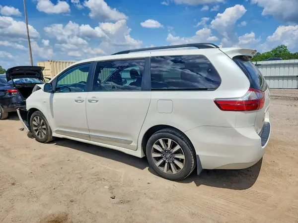 5TDDZ3DC5LS235721 2020 TOYOTA SIENNA - Image 2