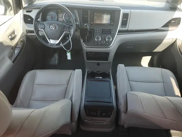 5TDDZ3DC5LS242944 2020 TOYOTA SIENNA - Image 8