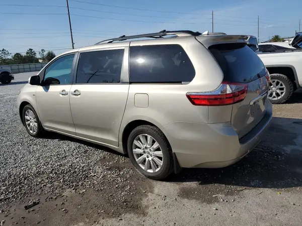 5TDDZ3DC6HS153746 2017 TOYOTA SIENNA - Image 2