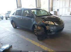 5TDDZ3DC6HS157411 2017 TOYOTA SIENNA