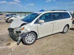 5TDDZ3DC6HS160034 2017 TOYOTA SIENNA