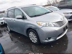 5TDDZ3DC6HS163547 2017 TOYOTA SIENNA