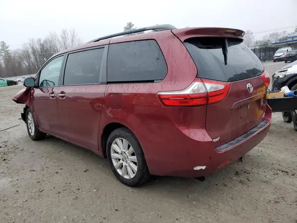 5TDDZ3DC6HS164374 2017 TOYOTA SIENNA - Image 2