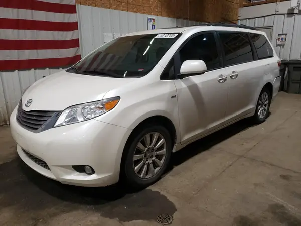 5TDDZ3DC6HS171955 2017 TOYOTA SIENNA - Image 1
