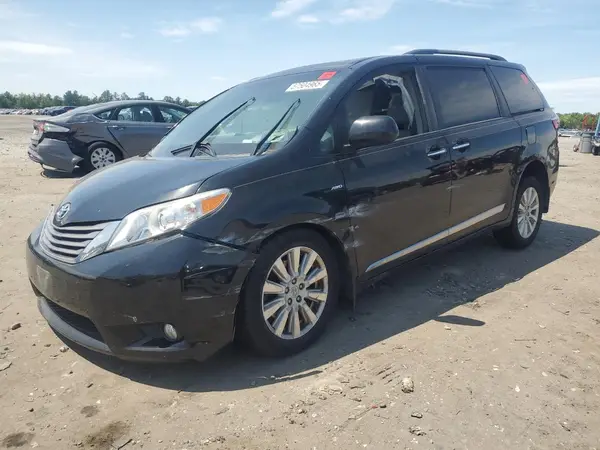 5TDDZ3DC6HS186360 2017 TOYOTA SIENNA - Image 1