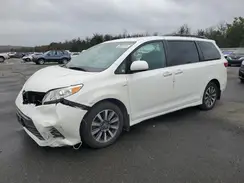 5TDDZ3DC6JS189989 2018 TOYOTA SIENNA
