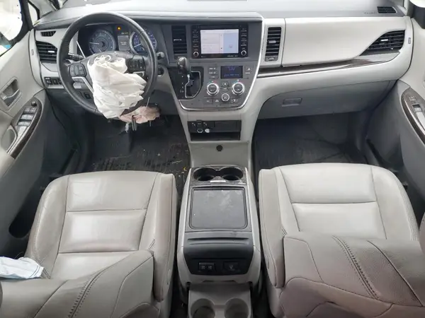 5TDDZ3DC6JS189989 2018 TOYOTA SIENNA - Image 8