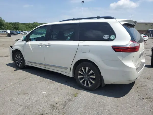 5TDDZ3DC6JS190527 2018 TOYOTA SIENNA - Image 2