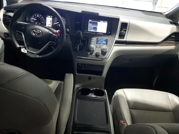 5TDDZ3DC6JS193492 2018 TOYOTA SIENNA - Image 8