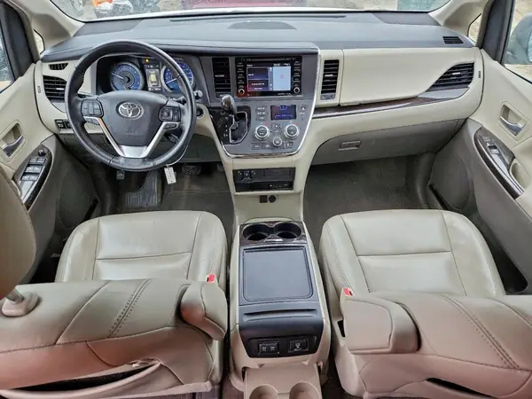 5TDDZ3DC6JS195839 2018 TOYOTA SIENNA - Image 8