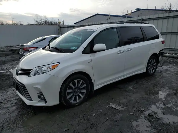 5TDDZ3DC6JS199339 2018 TOYOTA SIENNA - Image 1
