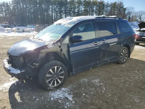 5TDDZ3DC6JS205740 2018 TOYOTA SIENNA - Image 1