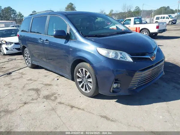 5TDDZ3DC6JS206368 2018 TOYOTA SIENNA - Image 1