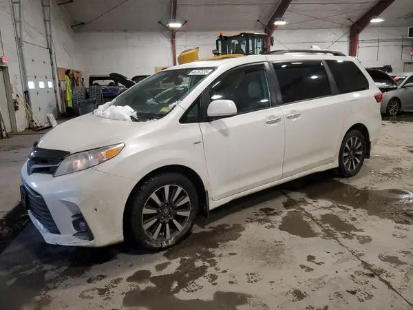 5TDDZ3DC6KS218912 2019 TOYOTA SIENNA - Image 1
