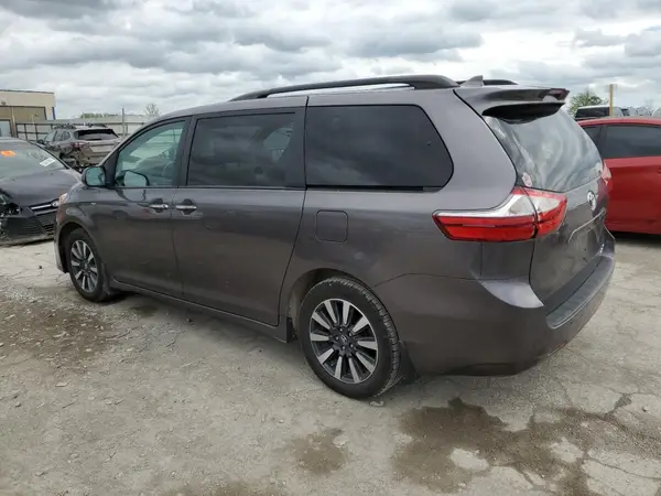 5TDDZ3DC6KS222958 2019 TOYOTA SIENNA - Image 2