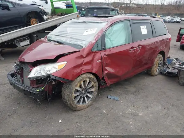 5TDDZ3DC6LS231967 2020 TOYOTA SIENNA - Image 2