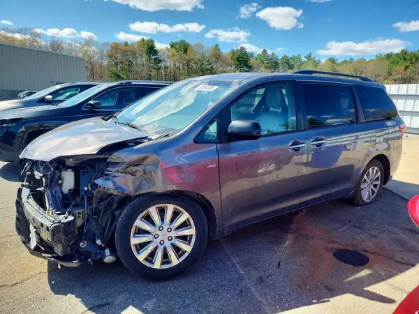 5TDDZ3DC7HS148538 2017 TOYOTA SIENNA - Image 1