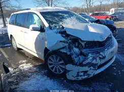 5TDDZ3DC7HS149558 2017 TOYOTA SIENNA