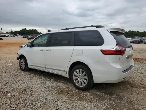 5TDDZ3DC7HS152749 2017 TOYOTA SIENNA - Image 2