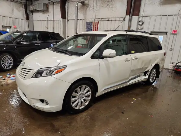 5TDDZ3DC7HS158776 2017 TOYOTA SIENNA