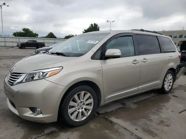5TDDZ3DC7HS166182 2017 TOYOTA SIENNA - Image 1