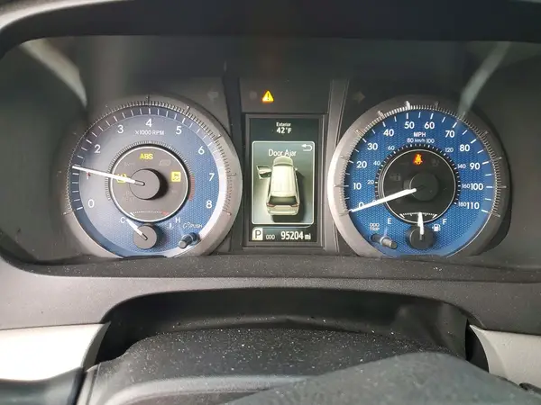 5TDDZ3DC7HS166246 2017 TOYOTA SIENNA - Image 8