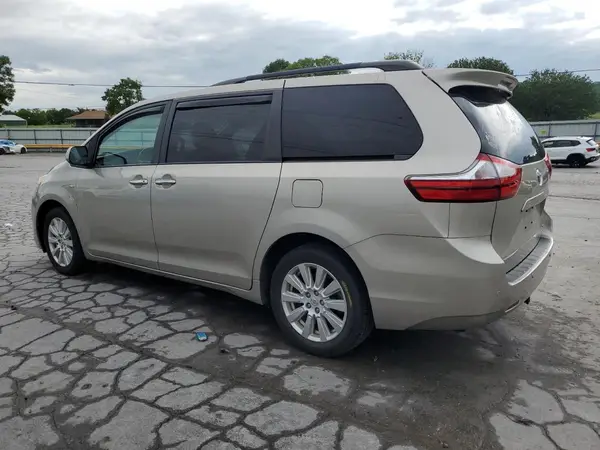5TDDZ3DC7HS170619 2017 TOYOTA SIENNA - Image 2