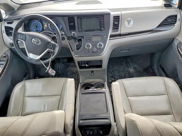 5TDDZ3DC7JS194487 2018 TOYOTA SIENNA - Image 8