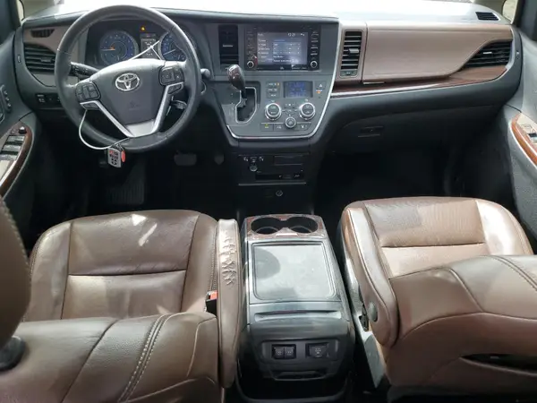 5TDDZ3DC7KS212200 2019 TOYOTA SIENNA - Image 8