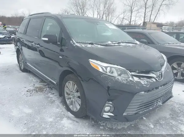 5TDDZ3DC7KS223794 2019 TOYOTA SIENNA - Image 1