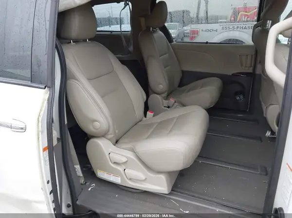 5TDDZ3DC7LS236353 2020 TOYOTA SIENNA - Image 8
