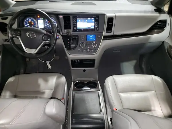 5TDDZ3DC7LS249541 2020 TOYOTA SIENNA - Image 8
