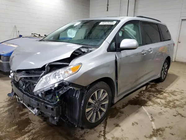 5TDDZ3DC7LS251760 2020 TOYOTA SIENNA - Image 1