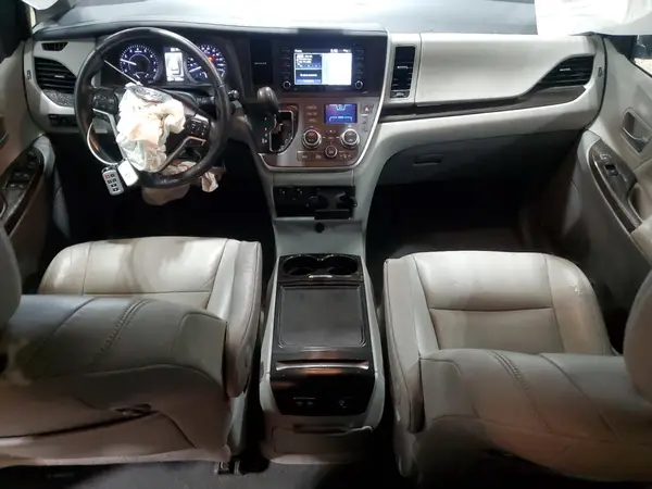 5TDDZ3DC7LS251760 2020 TOYOTA SIENNA - Image 8