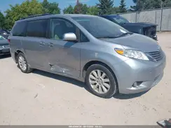 5TDDZ3DC8HS154011 2017 TOYOTA SIENNA
