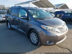 5TDDZ3DC8HS159144 2017 TOYOTA SIENNA