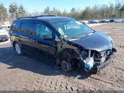 5TDDZ3DC8HS166143 2017 TOYOTA SIENNA